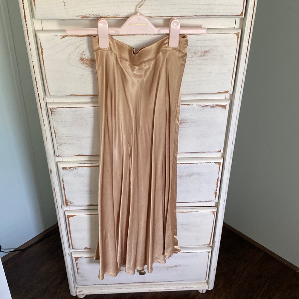 Gold Vestique skirt